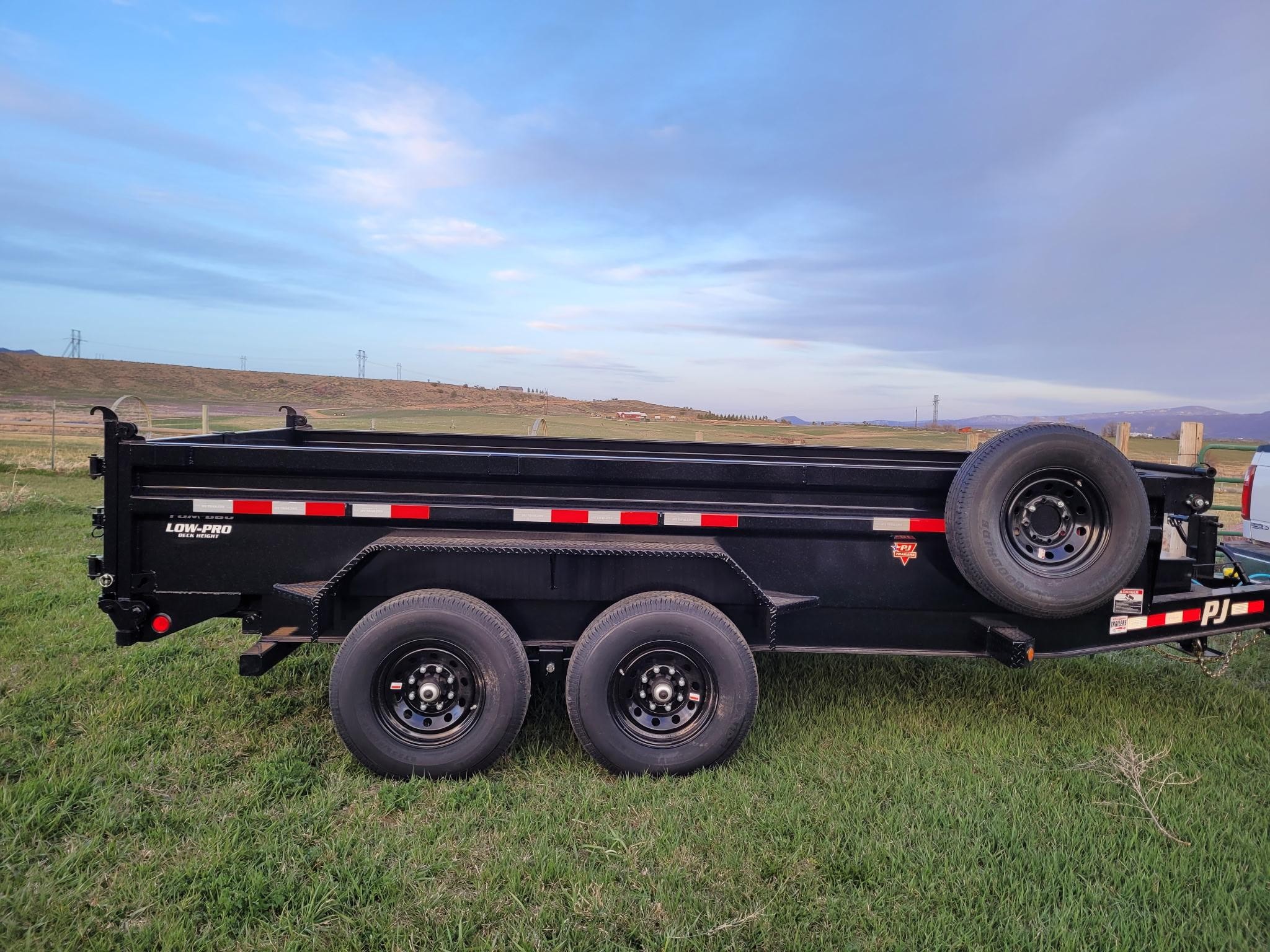 Dump Trailers